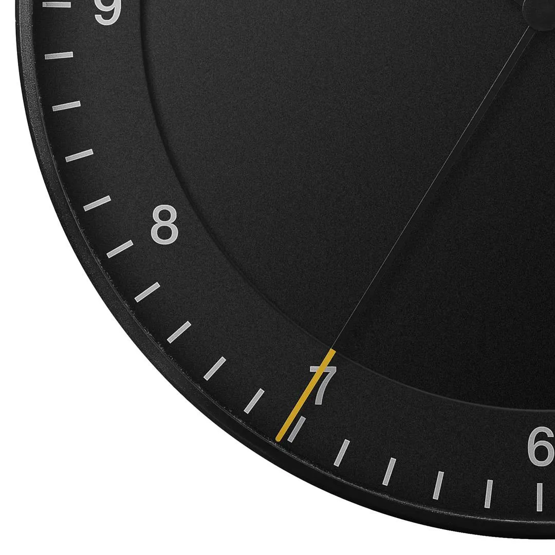 BC17 Braun classic large analogue wall clock - black