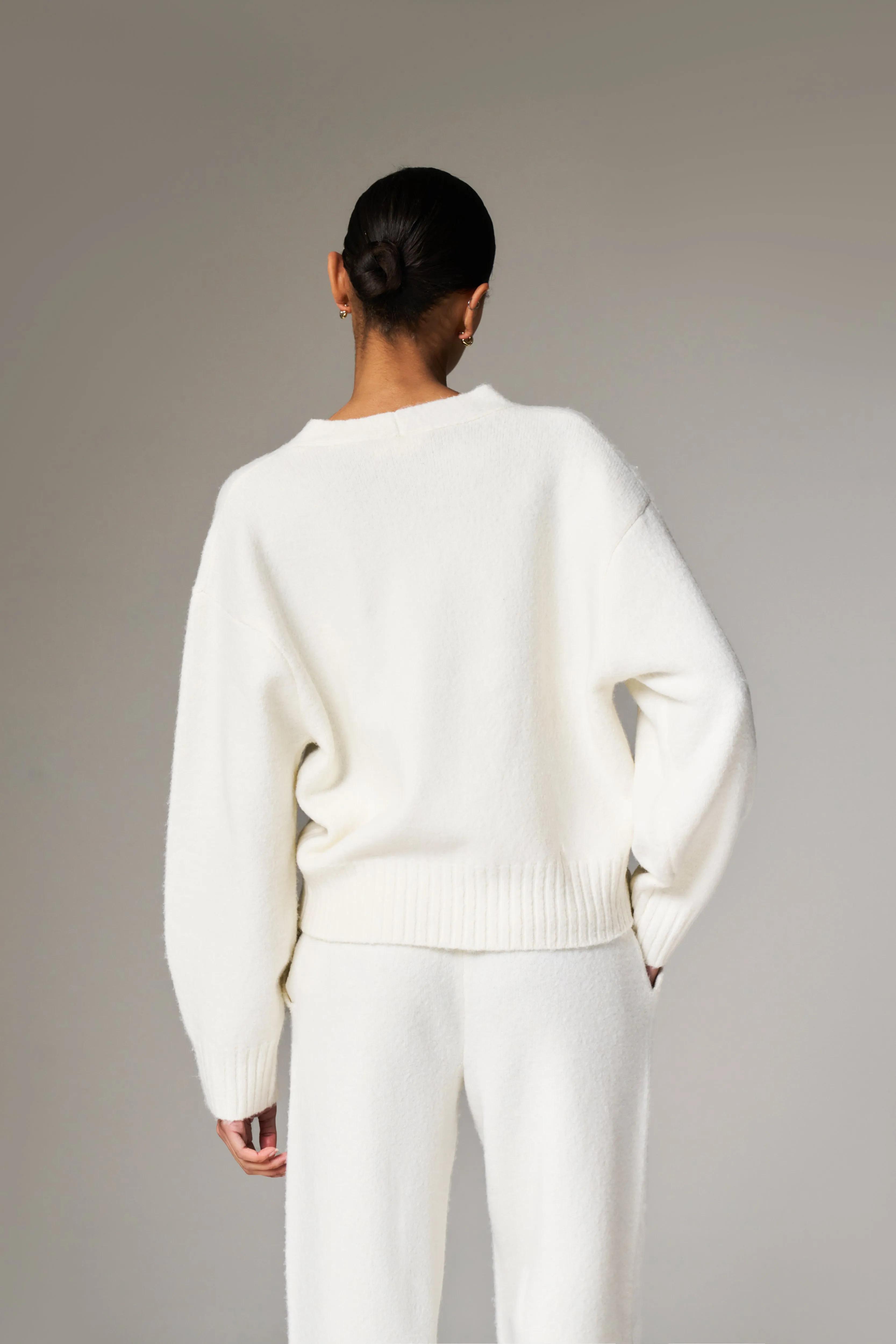 FLUFFY KNIT EMBLEM EMBROIDERED CREW - OFF WHITE