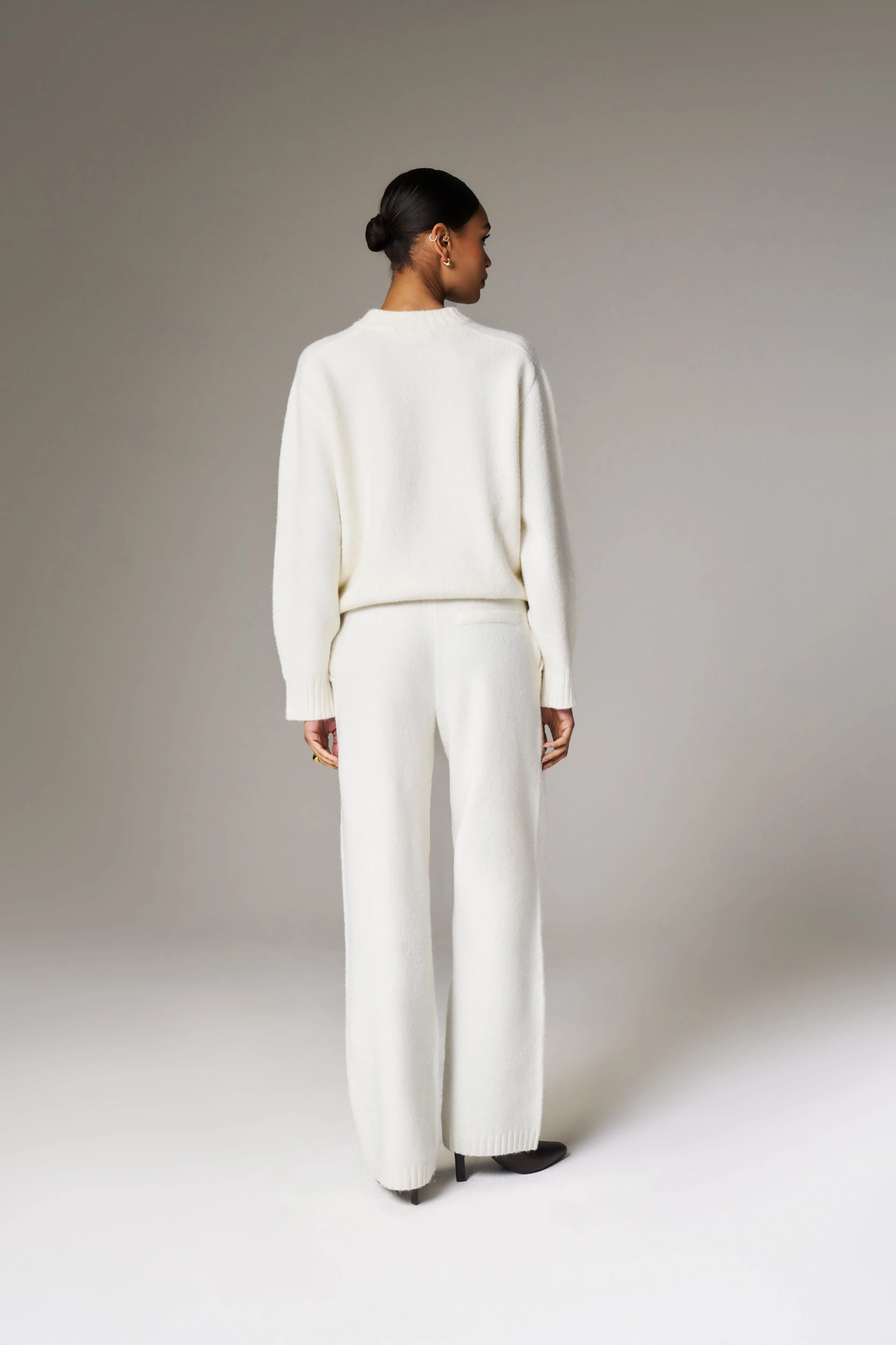 FLUFFY KNIT EMBLEM EMBROIDERED CREW - OFF WHITE