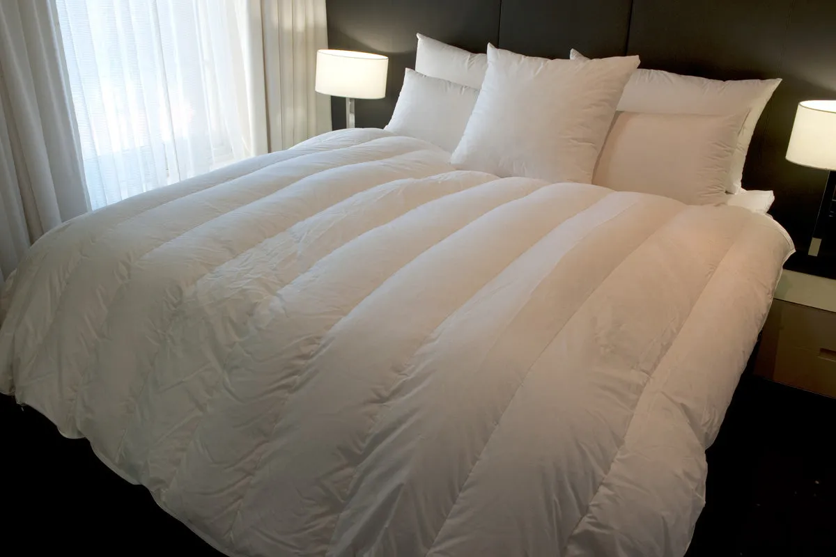 His And Her Channel King Size Quilt 95% White Premium Polish Goose Down 2 And 4 Blanket Warmth German Batiste TE100