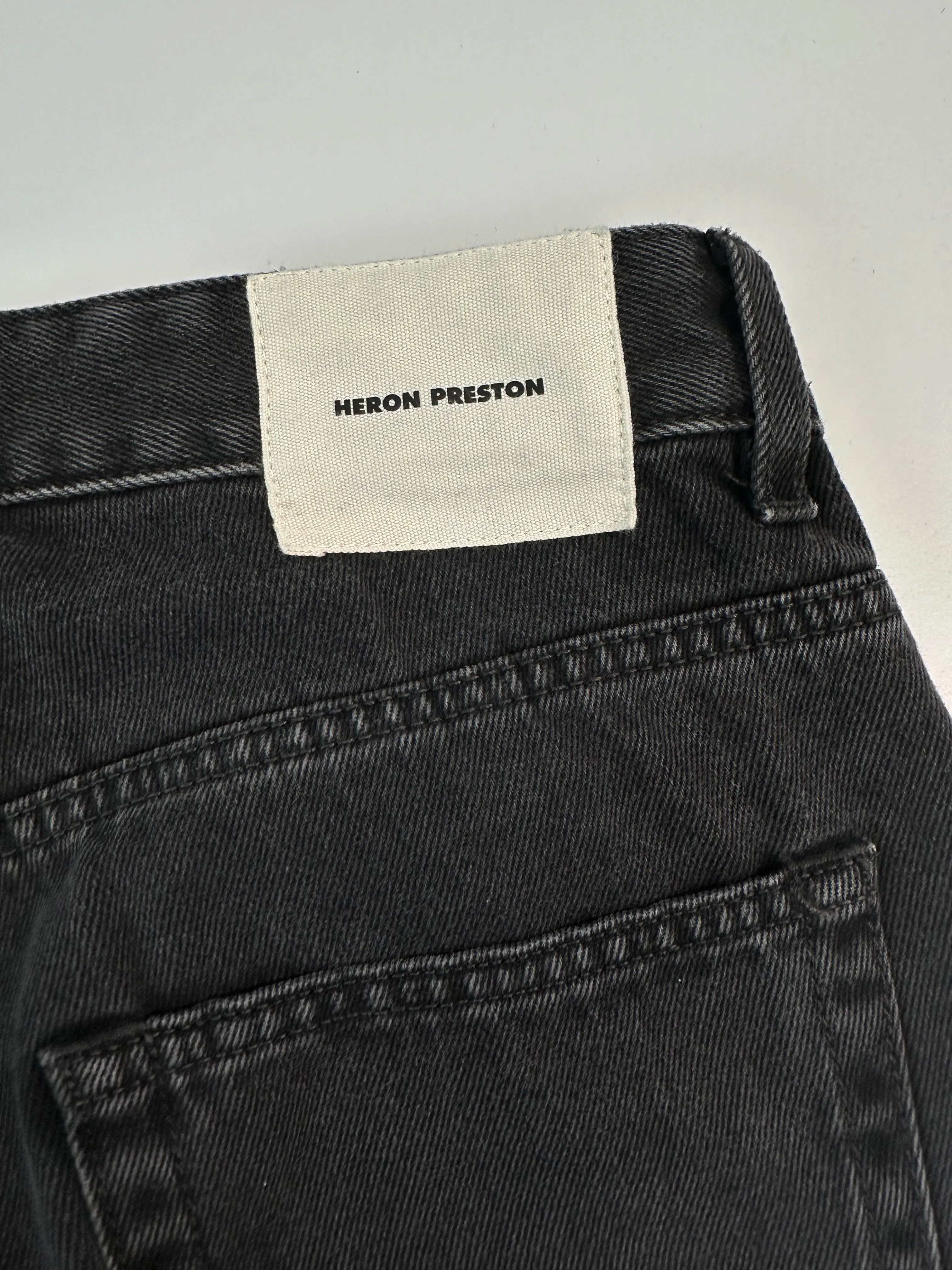 Jeans A Gamba Regolare