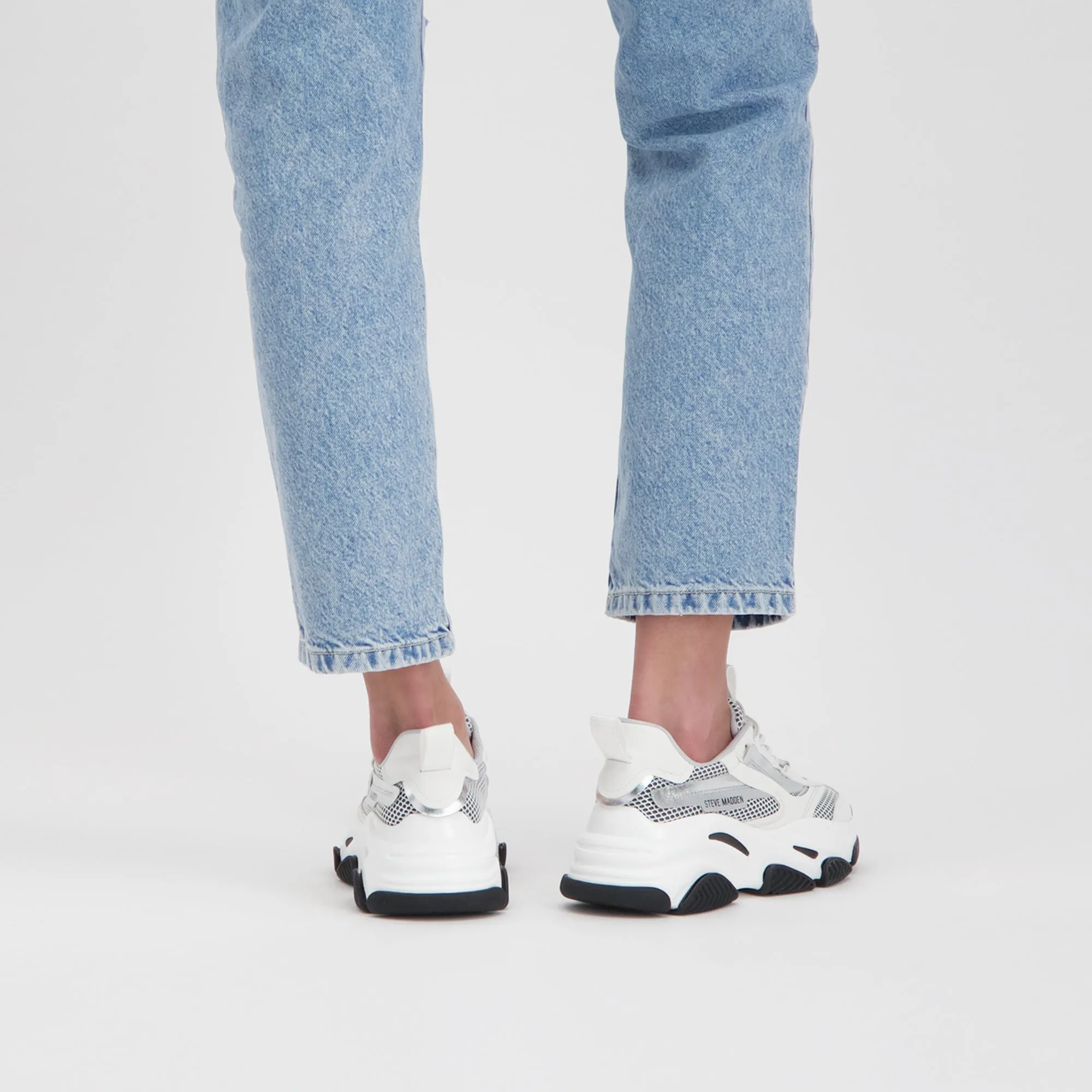 Possession-E Trainer SILVER/WHITE