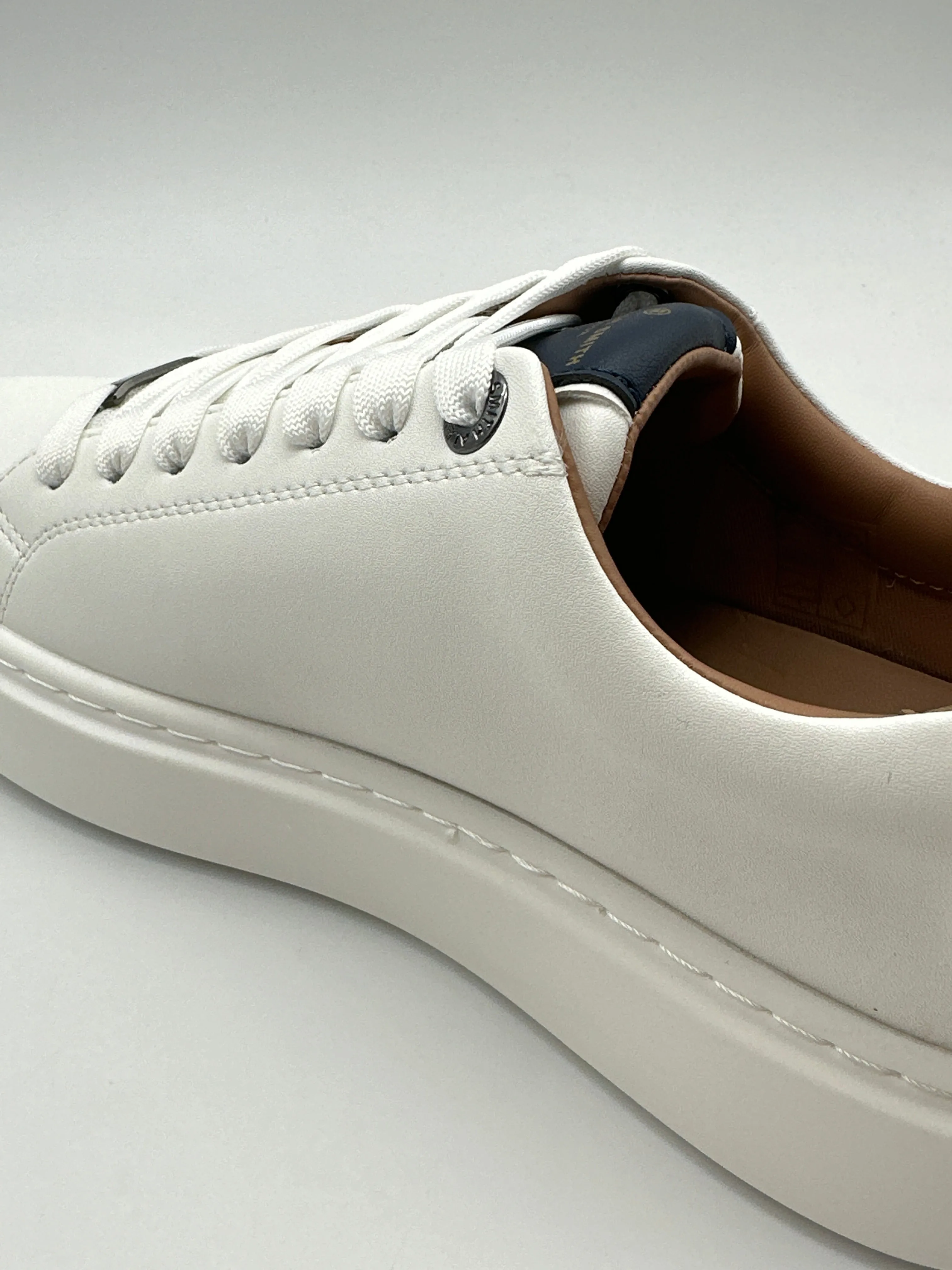 Sneakers London In Pelle Bianca Con Dettagli Blu