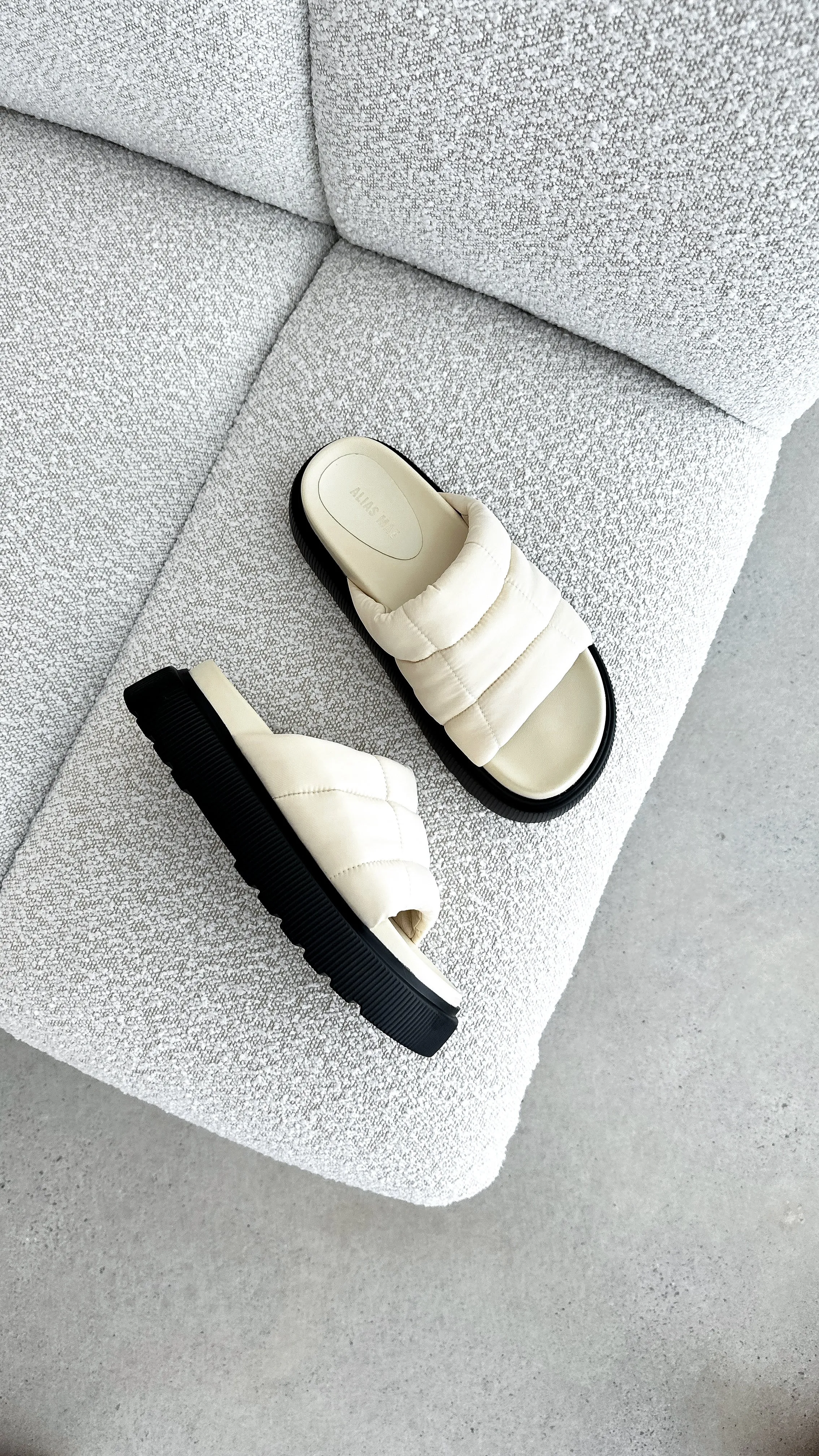 Vivian Slide - Cream