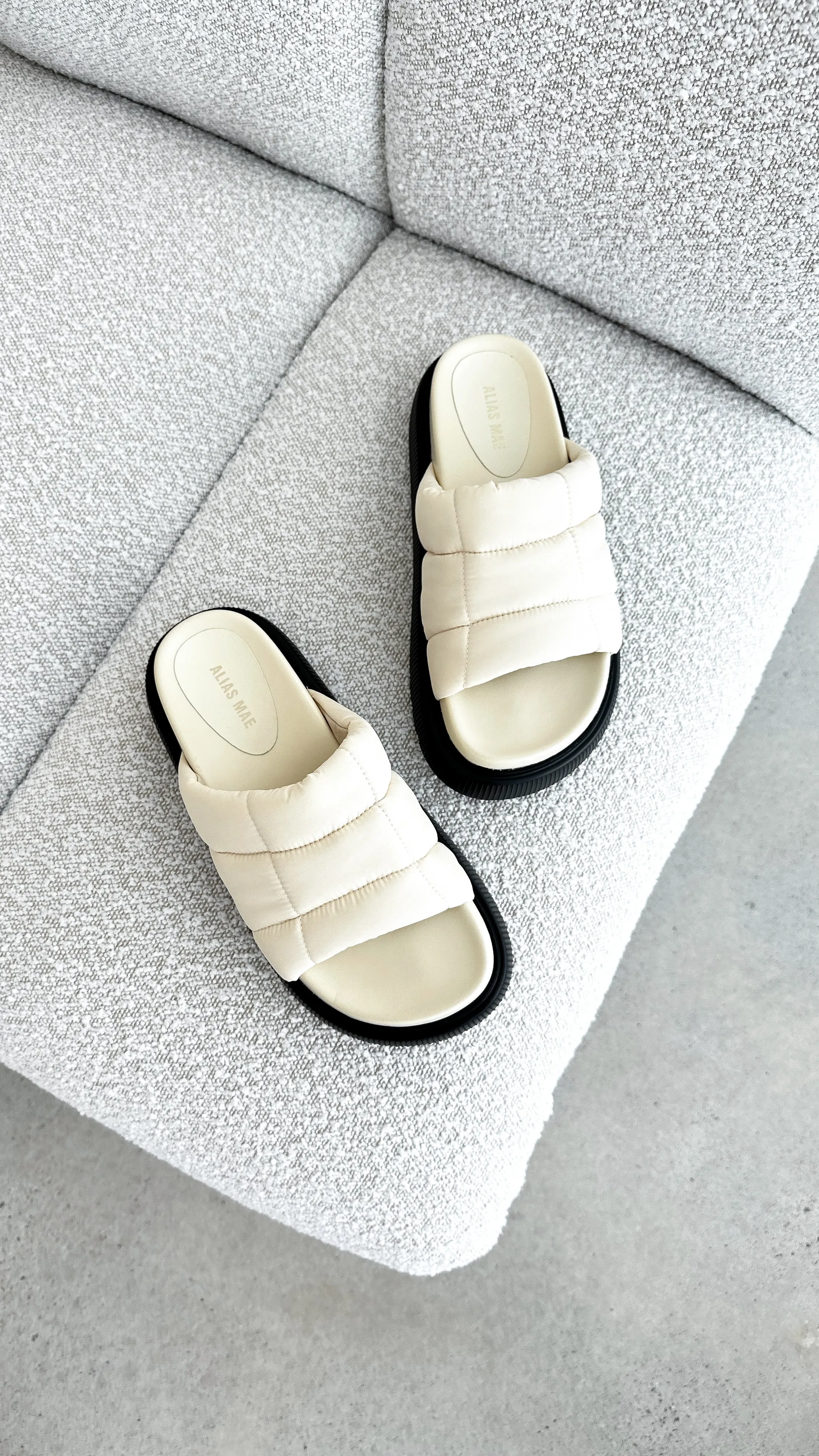 Vivian Slide - Cream